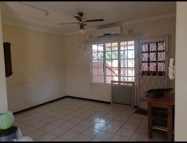 3 BEDROOM COMPLEX FOR SALE IN GRANTHAM PARK